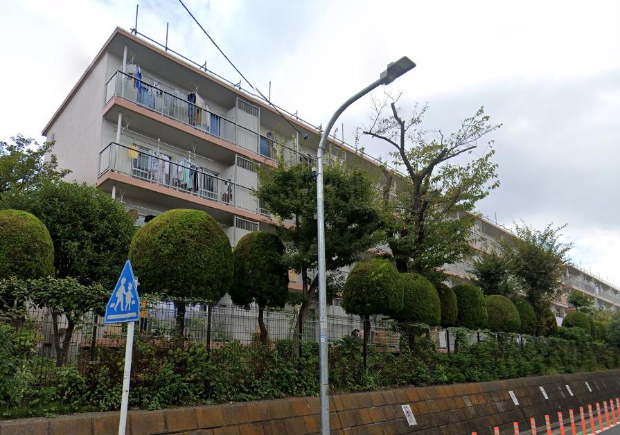 新桜ケ丘団地九棟