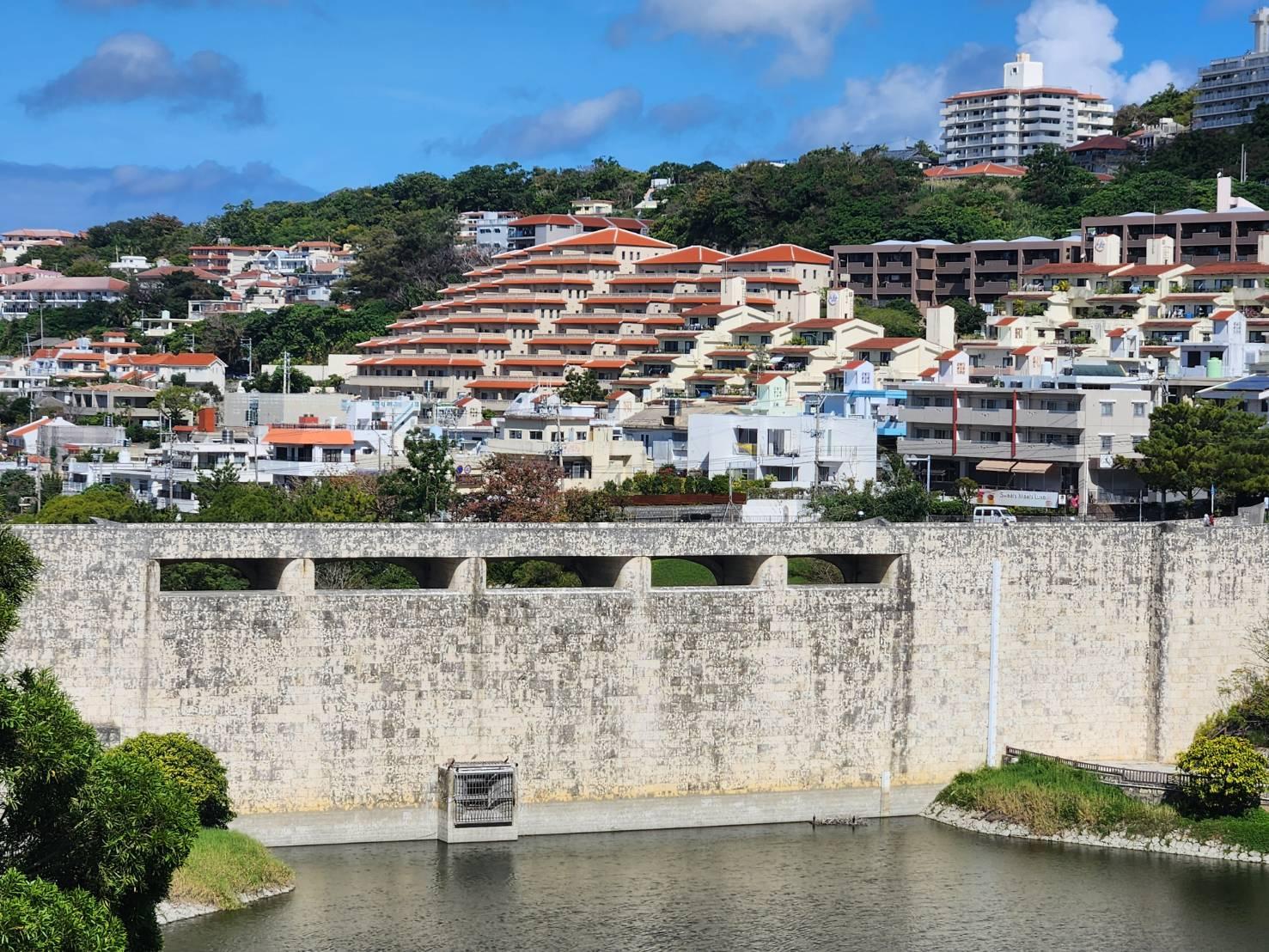 プレミスト首里金城町
