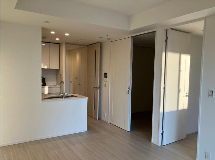 ＷＯＲＬＤ　ＴＯＷＥＲ　ＲＥＳＩＤＥＮＣＥ