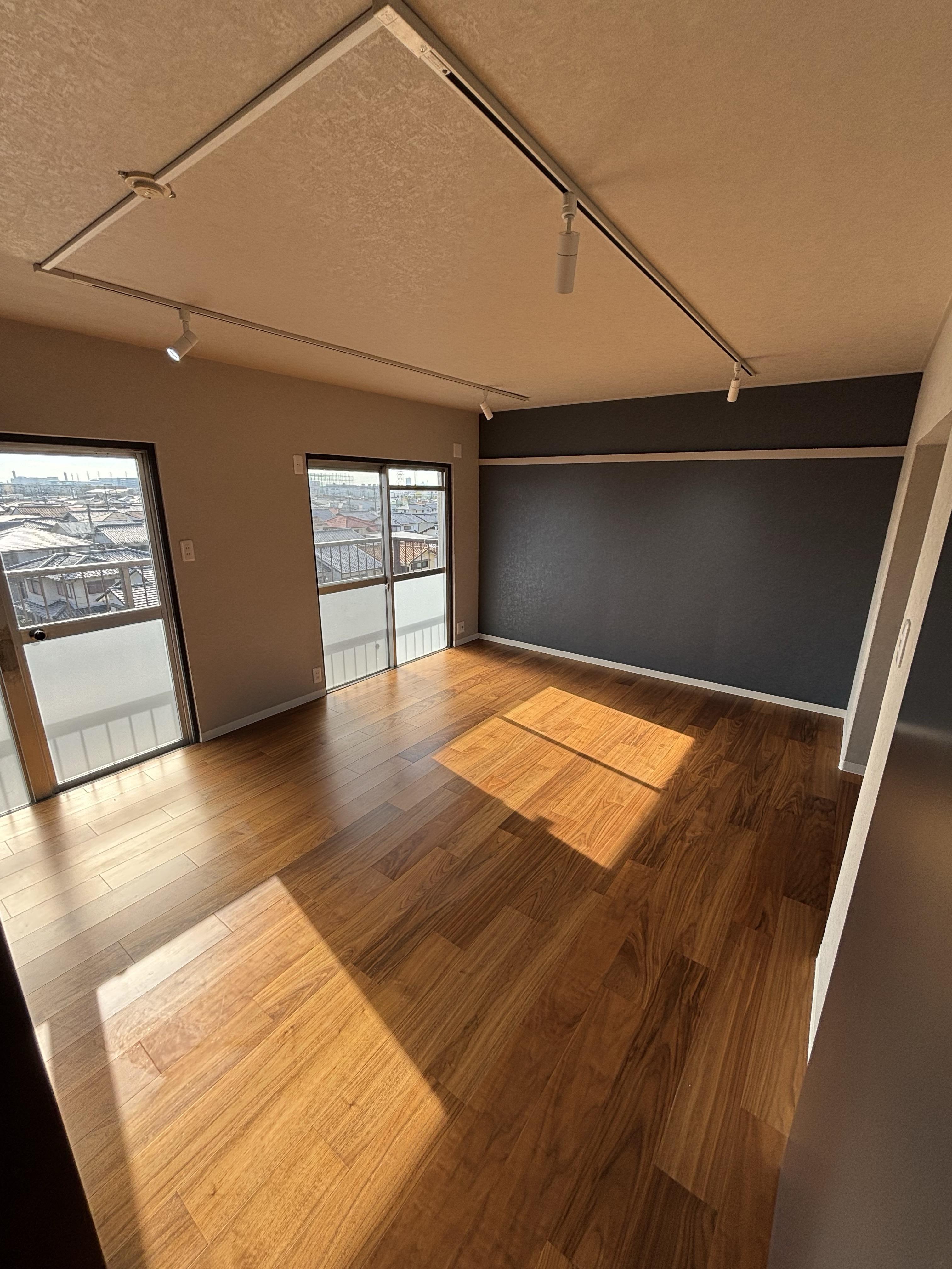 富田第２団地６７号棟