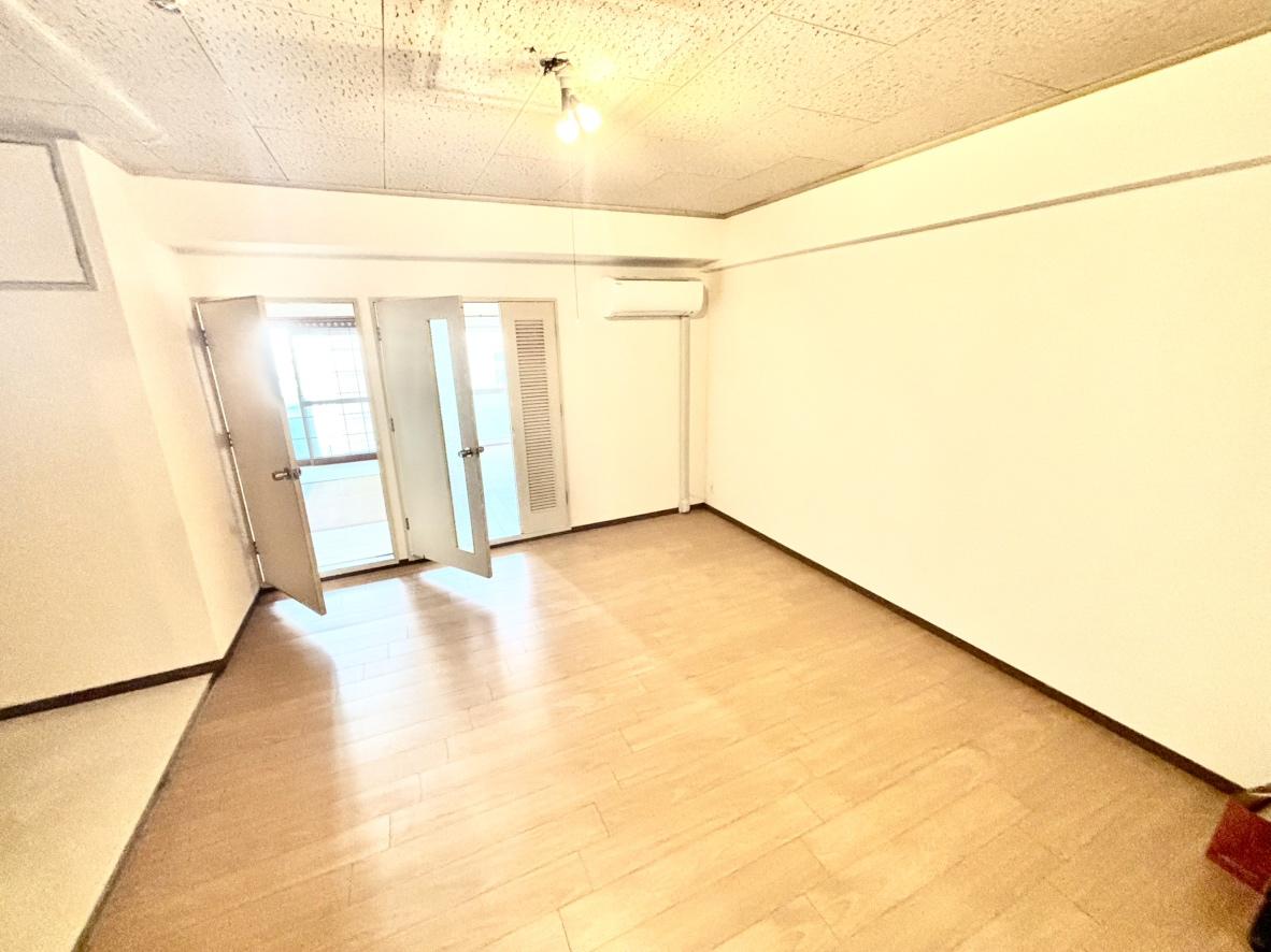 日商岩井光町ハイツ