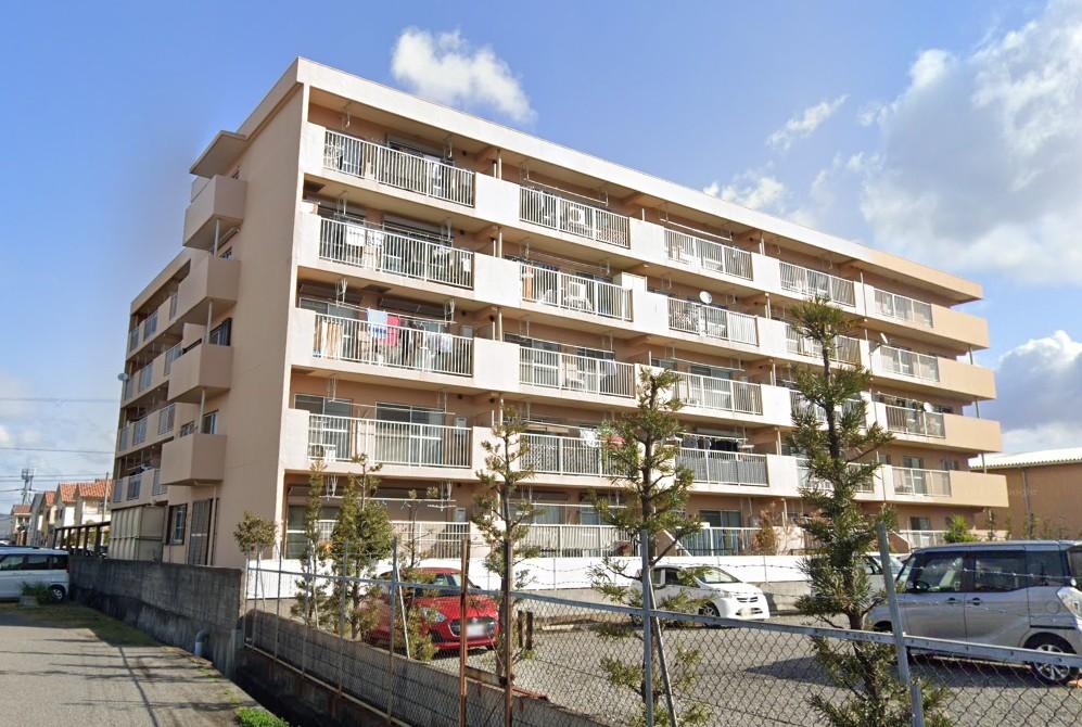 グランドハイツ西浜