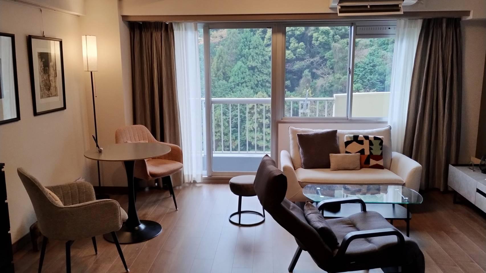 中銀ライフケア梅園台１６号館